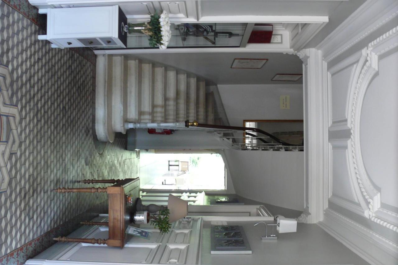 Hotel Henri IV Coutras Exterior photo