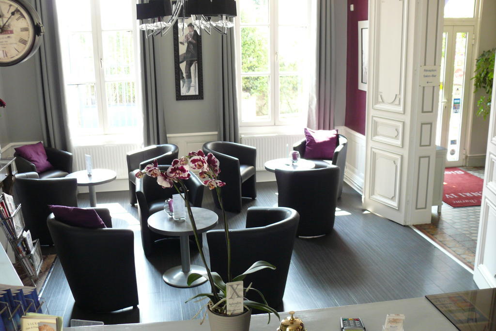 Hotel Henri IV Coutras Exterior photo