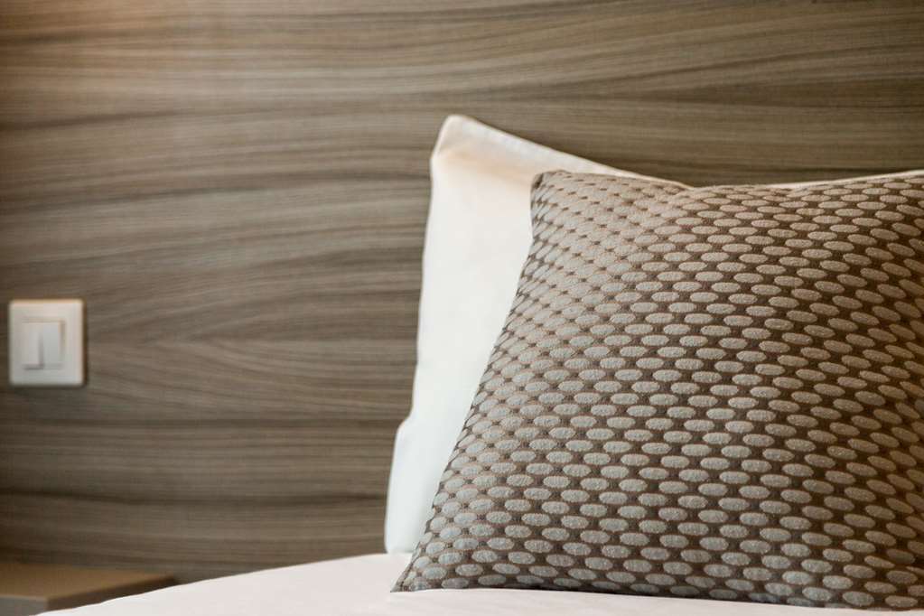 Hotel Henri IV Coutras Room photo