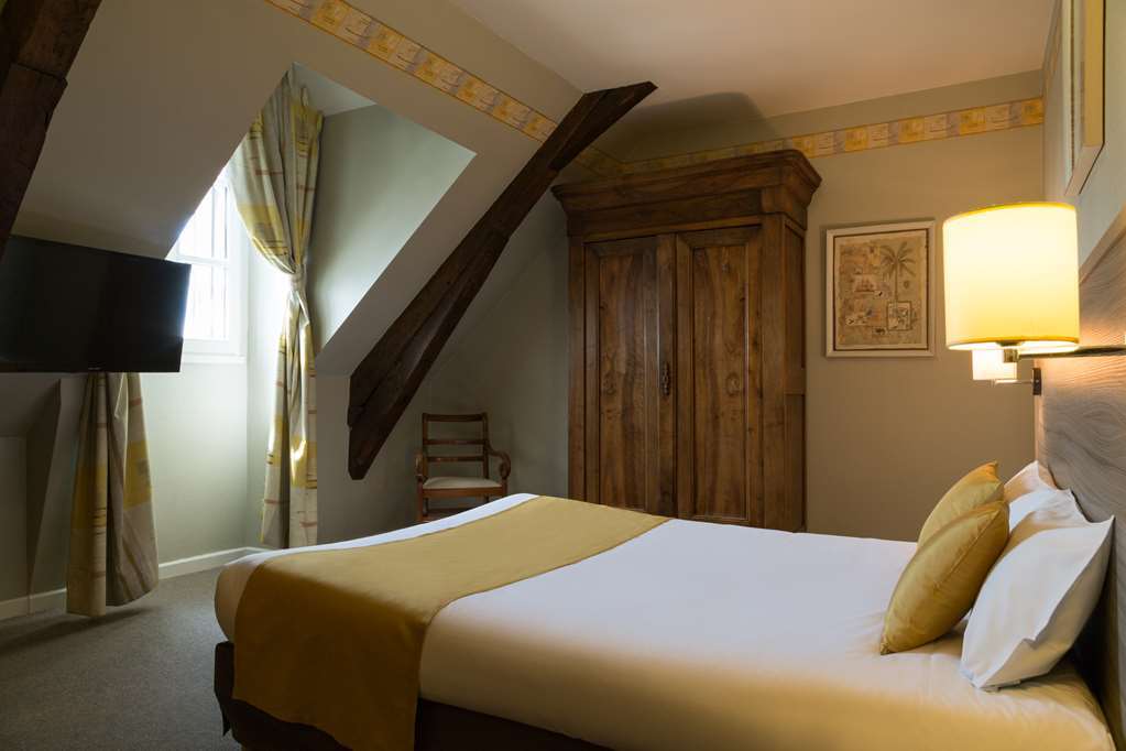 Hotel Henri IV Coutras Room photo